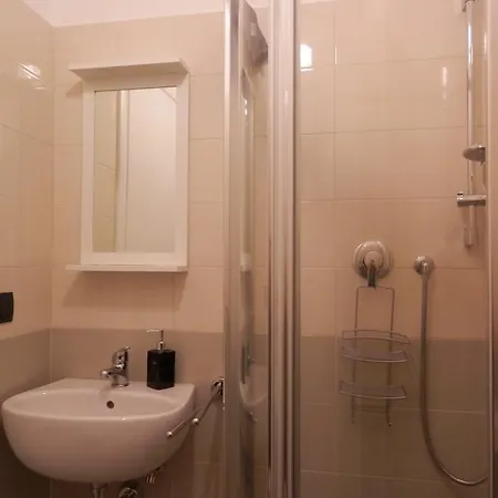 Al Di La Del Mare Apartment *